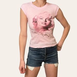 Vintage 2005 Marilyn Monroe Bubblegum Pink Tee 💕